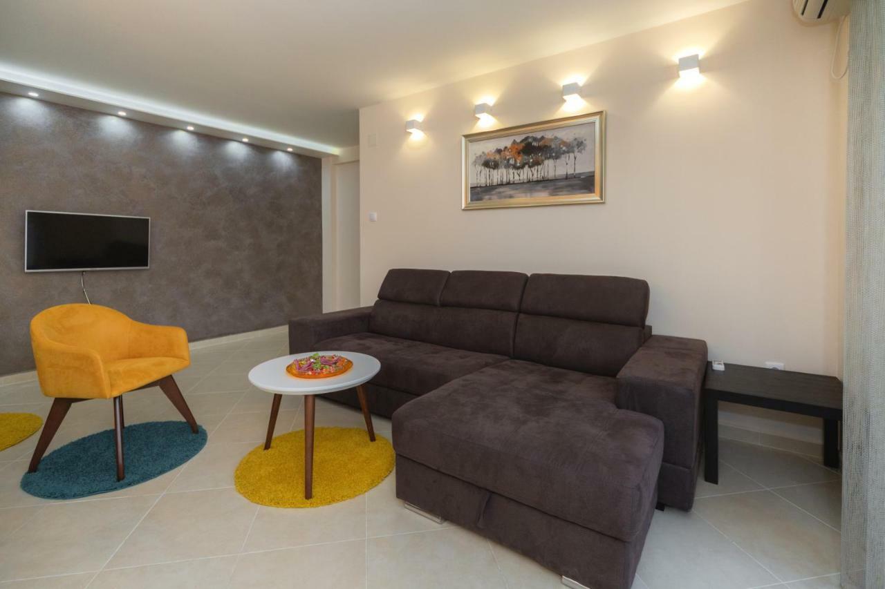 Apartmani Tref Petrovac 외부 사진